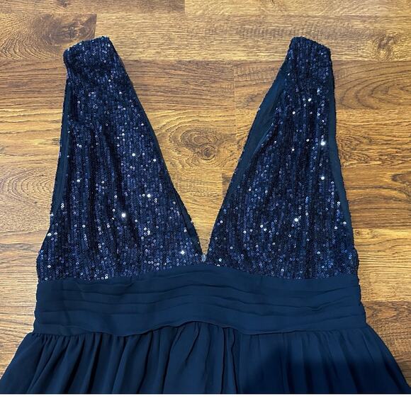 Love x Design Women’s Sequin Chiffon Deep V Formal Gown – Navy – Size XL – Glam - Picture 3 of 8